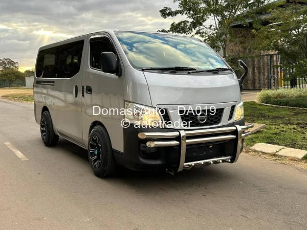 2016 - Nissan  NV350