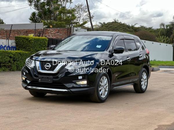 2018 - Nissan  Xtrail