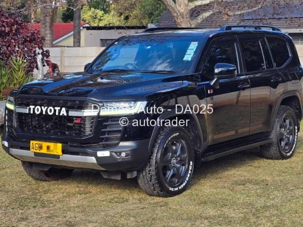 2023 - Toyota  Land Cruiser