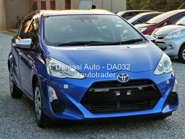 2016 - Toyota  Aqua