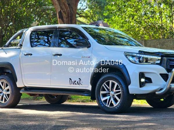 2018 - Toyota  Hilux