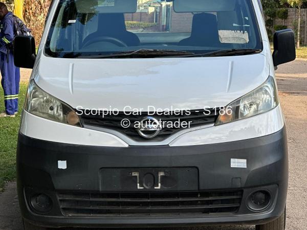2016 - Nissan  NV200