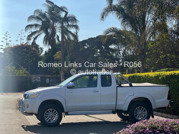 2014 - Toyota  Hilux D4D