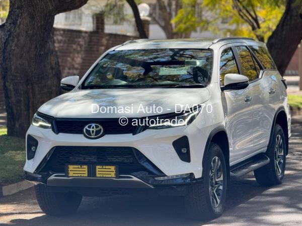 2023 - Toyota  Fortuner