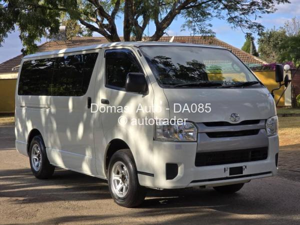 2016 - Toyota Regius Ace 2016 - Toyota Regius Ace