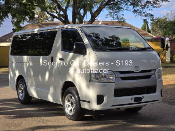 2016 - Toyota  Regius Ace