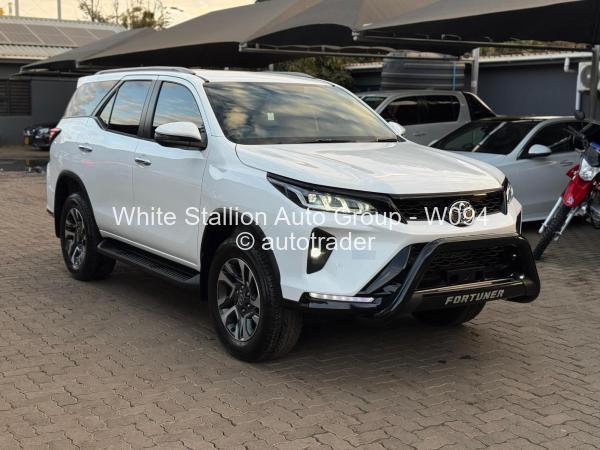 2025 - Toyota  Fortuner