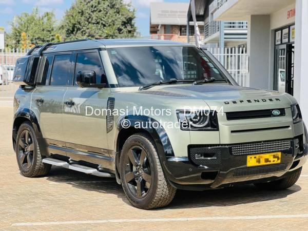 2021 - Land-Rover  Defender