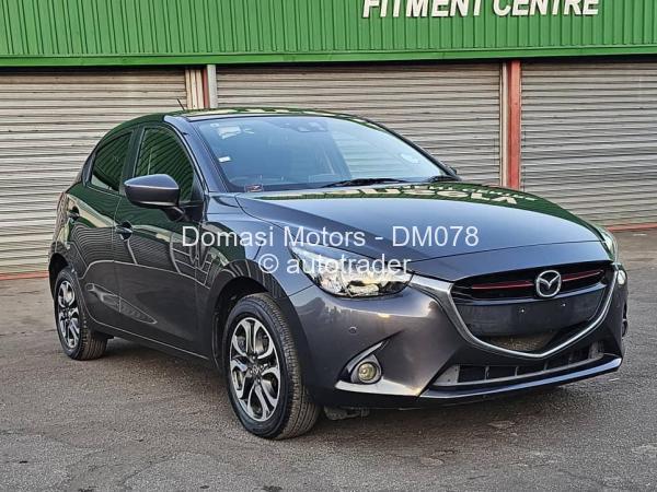 2016 - Mazda  Demio
