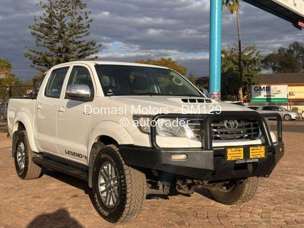 2015 - Toyota  Hilux