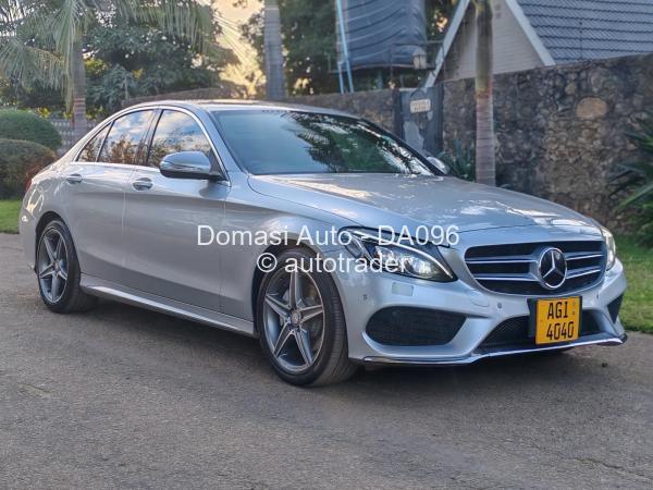 2016 - Mercedes Benz C200