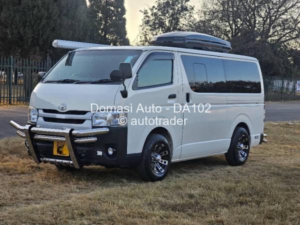 2015 - Toyota Hiace 2015 - Toyota Hiace