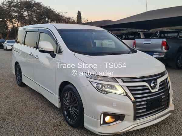 2016 - Nissan  Elgrand