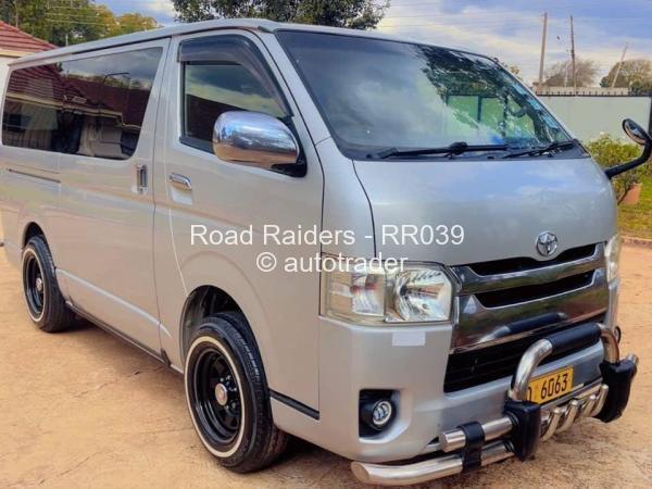 2015 - Toyota  Hiace