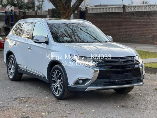2016 - Mitsubishi  Outlander 2.4