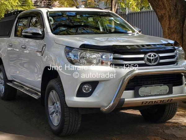 2017 - Toyota Hilux 2017 - Toyota Hilux