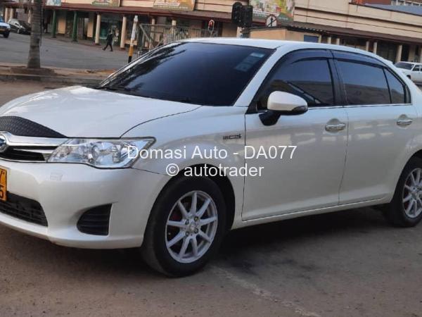 2014 - Toyota  Axio