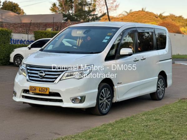 2014 - Nissan  Serena