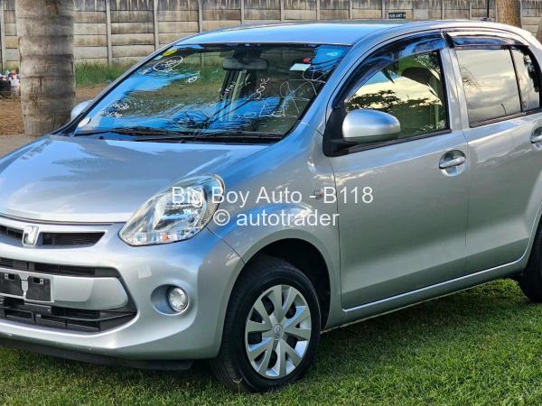 2015 - Toyota  Passo