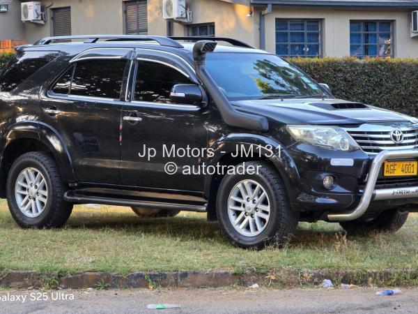 2011 - Toyota  Fortuner