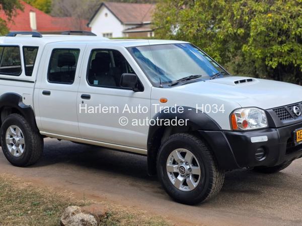 2015 - Nissan  NP300 Hardbody