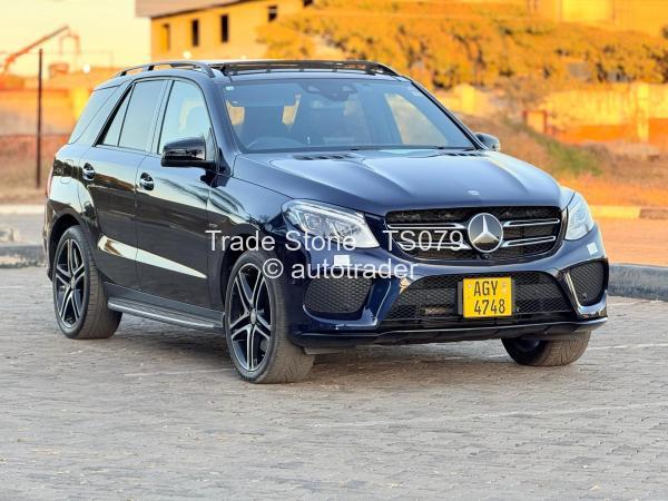 2016 - Mercedes Benz GLE