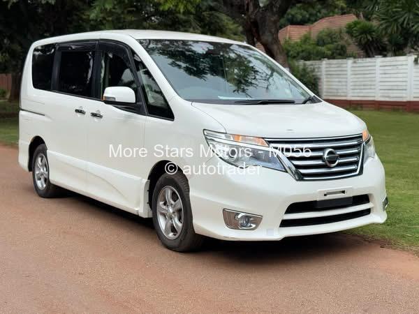 2015 - Nissan  Serena