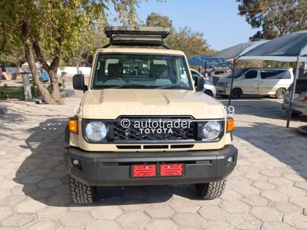 2025 - Toyota  Land Cruiser 79