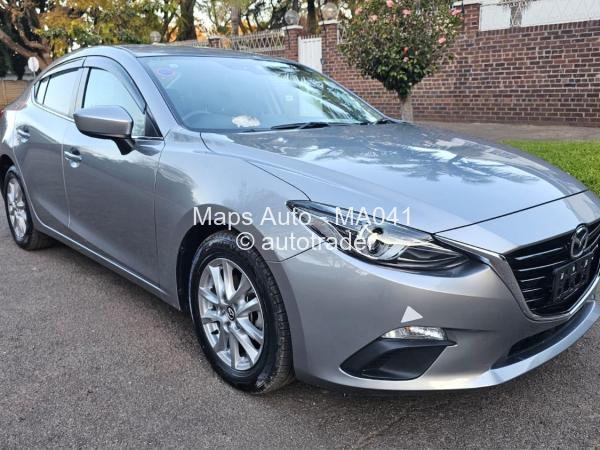 2016 - Mazda  axela