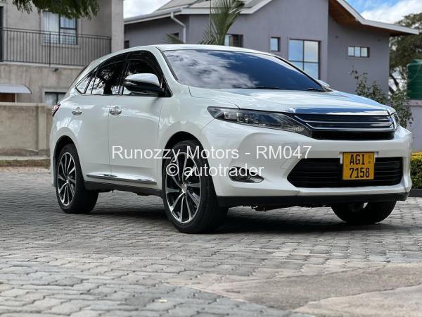2016 - Toyota  Harrier