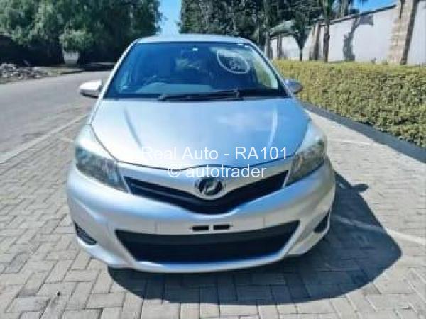 2013 - Toyota Vitz 2013 - Toyota Vitz