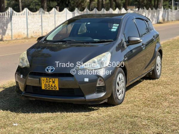 2013 - Toyota  Aqua