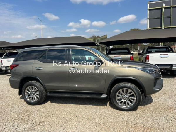 2022 - Toyota  Fortuner