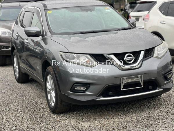 2016 - Nissan  X-Trail