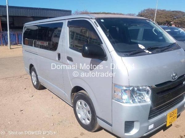 2015 - Toyota  Hiace