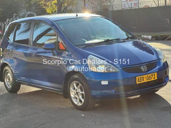 2004 - Honda Fit