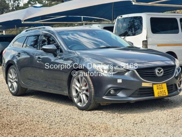 2014 - Mazda  Atenza
