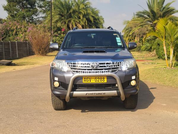 2013 - Toyota  Fortuner