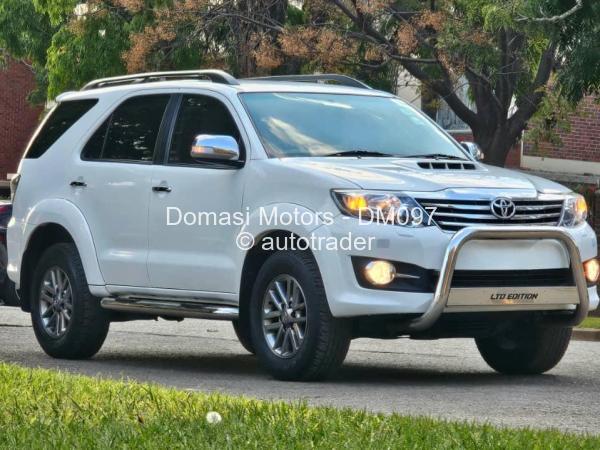 2015 - Toyota  Fortuner