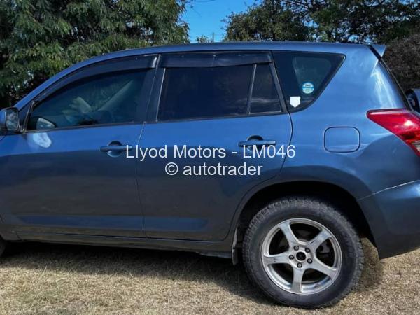 2006 - Toyota  RAV4