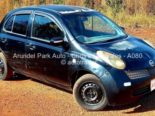 2004 - Nissan  March
