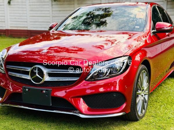 2017 - Mercedes Benz C200