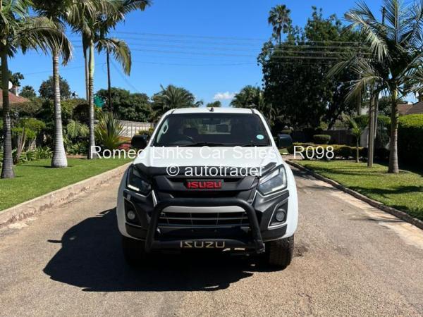 2020 - Isuzu  X - Rider