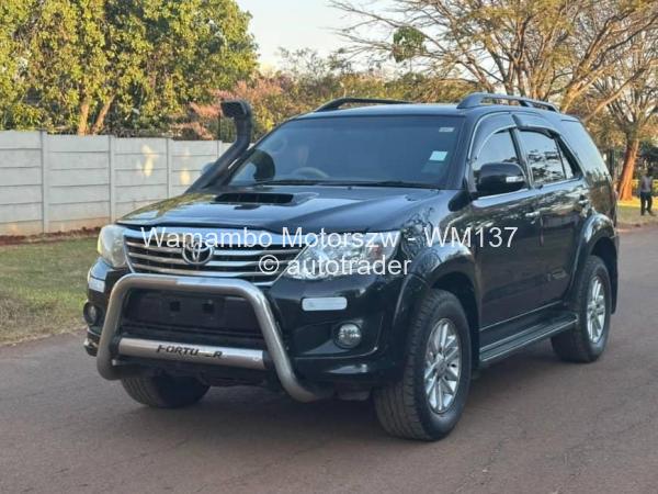 2013 - Toyota  Fortuner