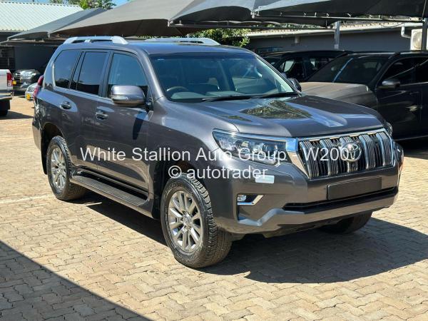 2020 - Toyota  Land Cruiser Prado