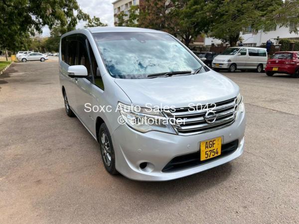 2014 - Nissan  Serena
