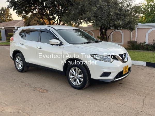 2016 - Nissan  X-Trail