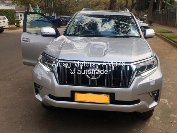 2021 - Toyota  Land Cruiser