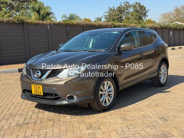 2014 - Nissan  Qashqai 