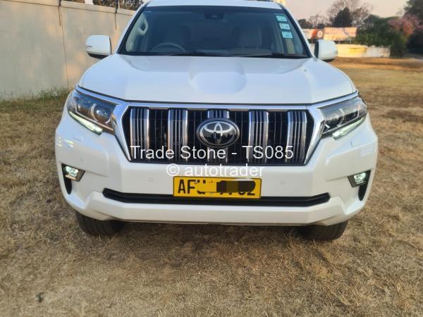 2021 - Toyota  Land Cruiser Prado